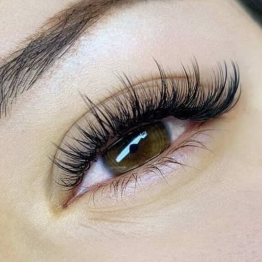 HYBRID NEW SET AND BROWS WAX at PERI LASH STUDIOS in Mesa, AZ